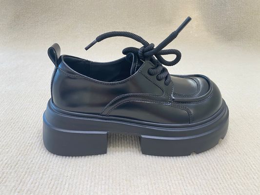 Wszystkie czarne sznurówki buty Mule Loafers