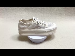 Buty mody casual dla kobiet z oddychającą powierzchnią metamfetaminy i sznurówkami